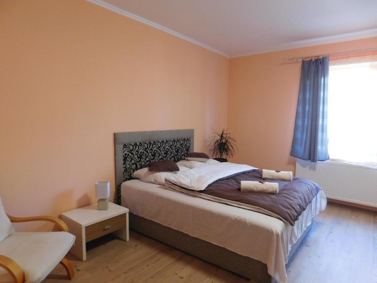 Ferienwohnung Lovas Vendeghaz Obanya Exterior foto