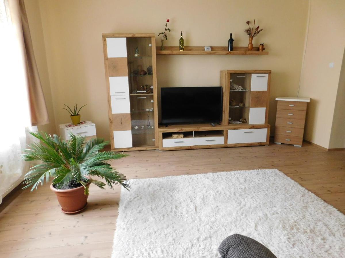 Ferienwohnung Lovas Vendeghaz Obanya Exterior foto