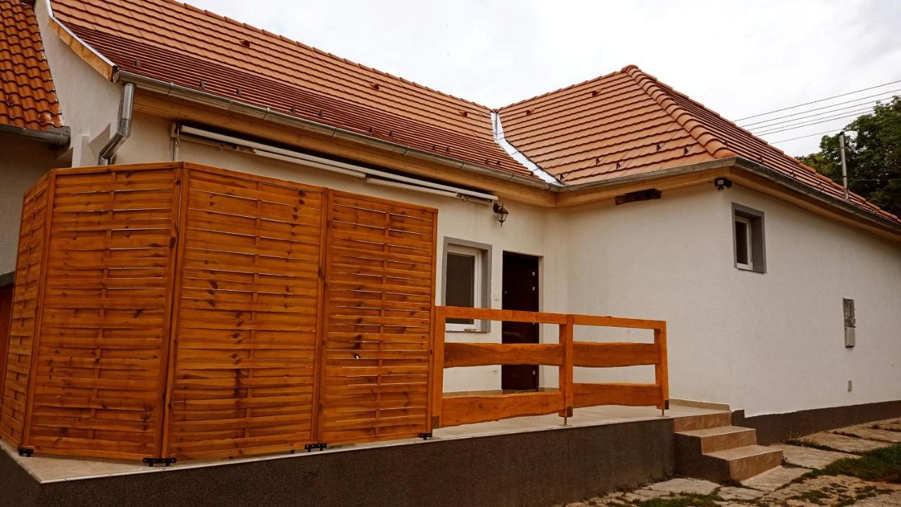 Ferienwohnung Lovas Vendeghaz Obanya Exterior foto