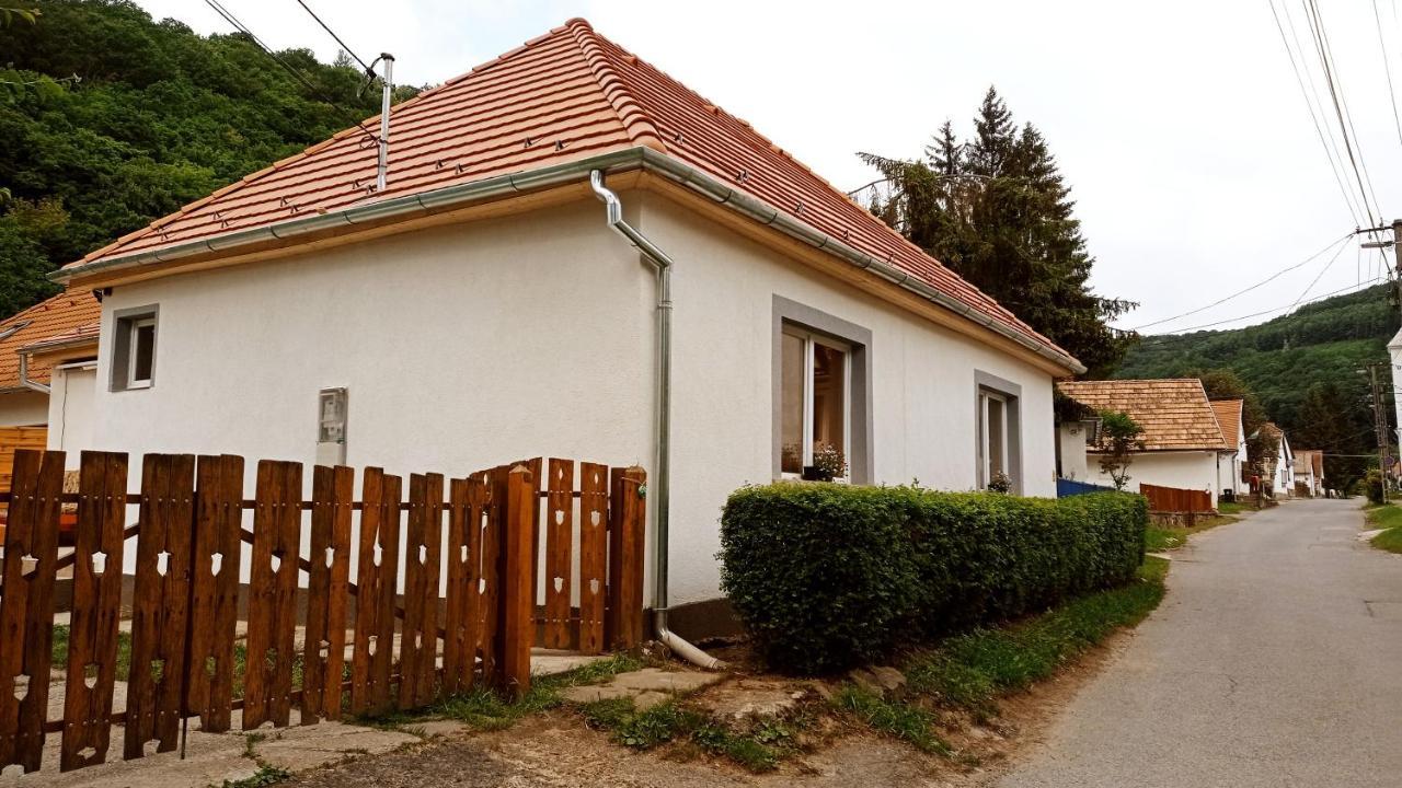 Ferienwohnung Lovas Vendeghaz Obanya Exterior foto